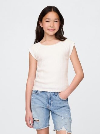 Camiseta infantil Pointelle com acabamento em renda