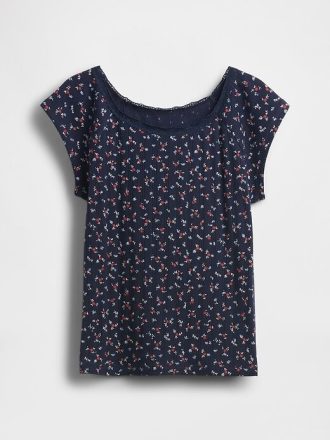 Camiseta infantil Pointelle com acabamento em renda