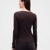 Camiseta Modern Rib Henley Camiseta Modern Rib Henley