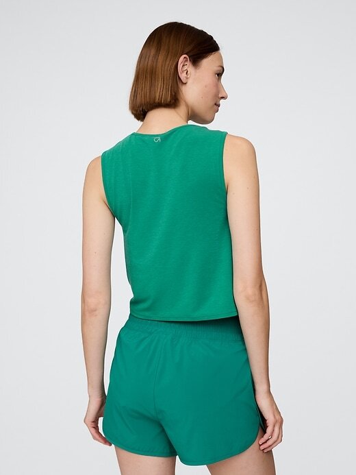 Camiseta regata GapFit Breathe Crop Muscle Camiseta regata GapFit Breathe Crop Muscle