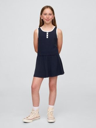 Conjunto de roupa infantil regata e saia-calça