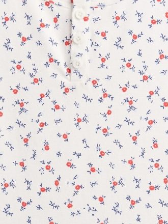 Conjunto de roupa infantil regata e saia-calça