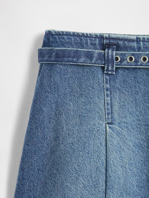 Mini saia jeans com cinto Mini saia jeans com cinto