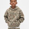 Moletom com capuz camuflado relaxado VintageSoft infantil Moletom com capuz camuflado relaxado VintageSoft infantil