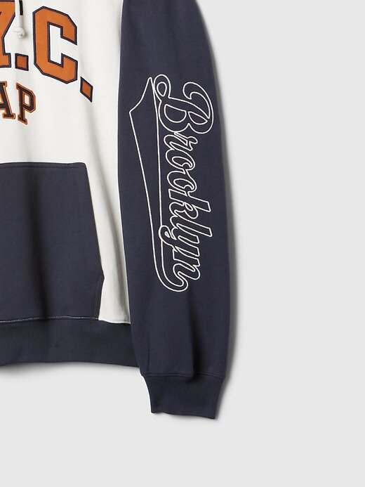 Moletom com capuz e estampa colorida com o logotipo da NYC