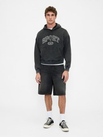 Moletom com capuz e logotipo grande e pesado