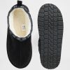 Pantufas infantis veganas de camurça com forro de sherpa e logotipo Pantufas infantis veganas de camurça com forro de sherpa e logotipo
