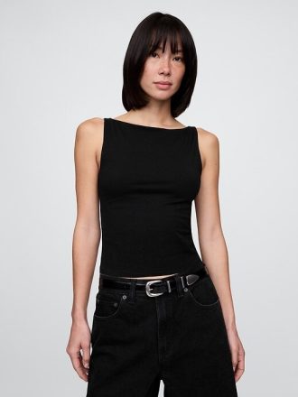 Regata curta de malha com decote canoa e decote canoa