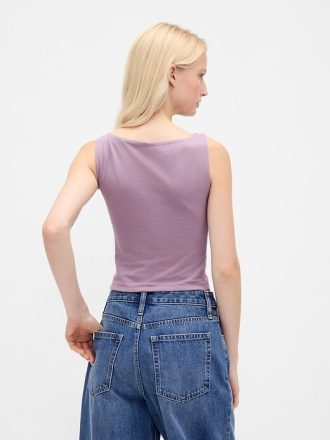 Regata curta de malha com decote canoa e decote canoa