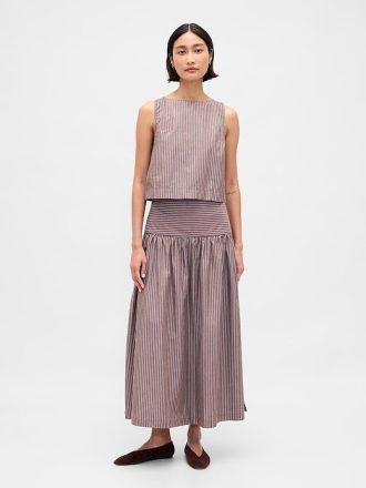 Regata popeline com decote canoa e concha