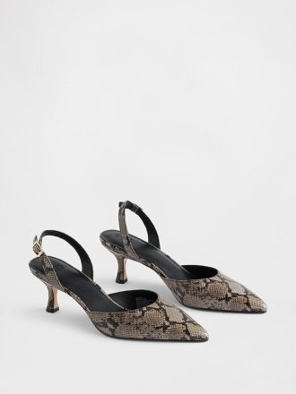 Saltos altos tipo gatinho