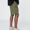 Shorts cáqui plissados Shorts cáqui plissados