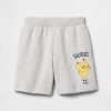 Shorts de moletom infantil com estampa gráfica de 5″