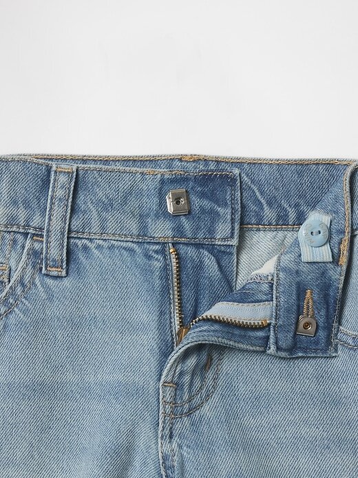 Shorts jeans infantil de cintura baixa Shorts jeans infantil de cintura baixa