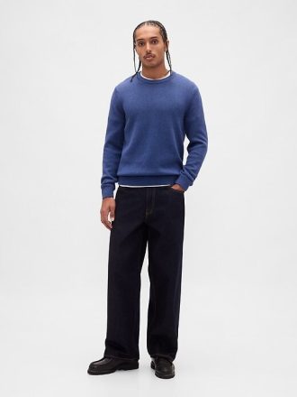 Suéter clássico de gola redonda