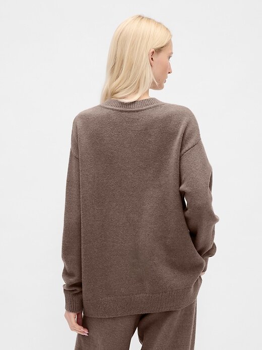 Suéter grande com decote em V CashSoft Suéter grande com decote em V CashSoft