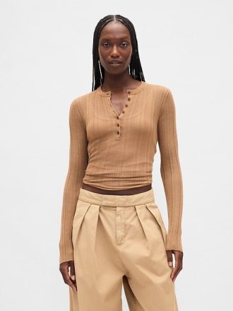 Suéter Henley com nervuras transparentes