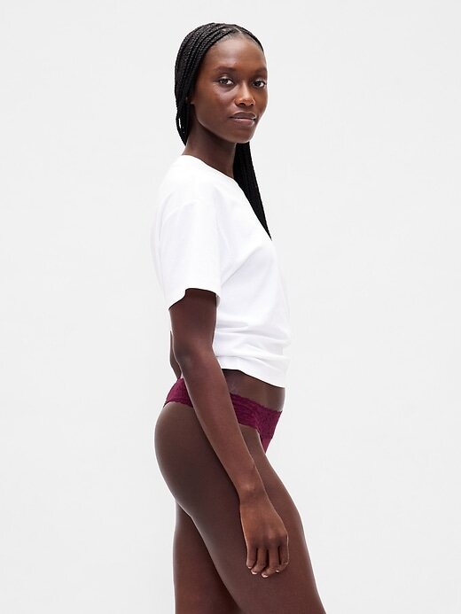 Tanga de algodão orgânico elástico com acabamento em renda Tanga de algodão orgânico elástico com acabamento em renda
