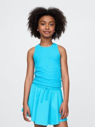 Tanque encolhido infantil