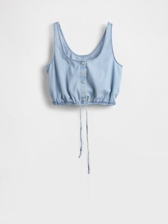 Top curto jeans com bainha franzida