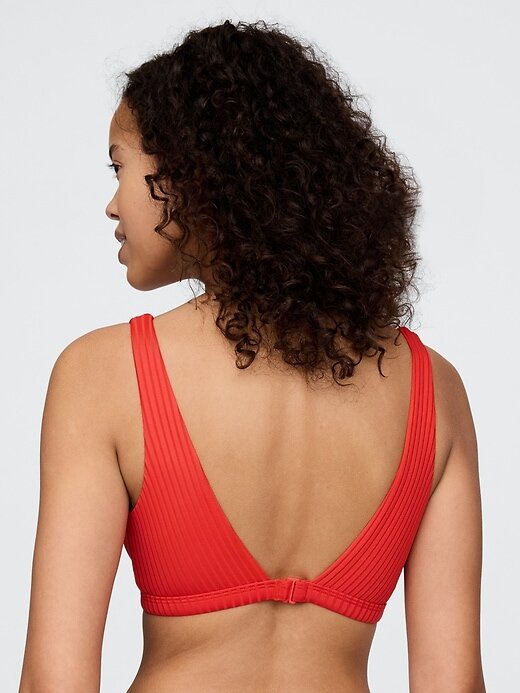 Top de biquíni canelado Top de biquíni canelado