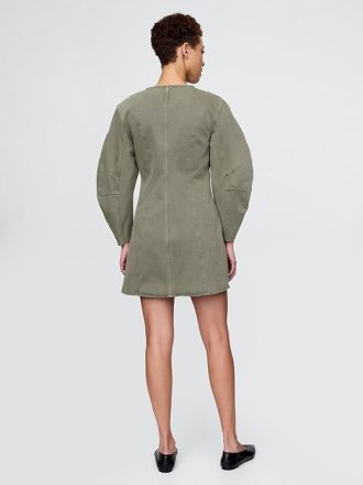 Vestido curto estilo barril