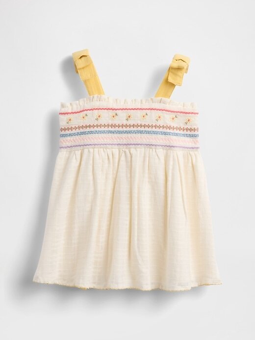 Vestido de bebê bordado com amarração nos ombros Vestido de bebê bordado com amarração nos ombros