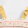 Vestido de bebê bordado com amarração nos ombros Vestido de bebê bordado com amarração nos ombros