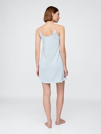 Vestido de pijama com babados