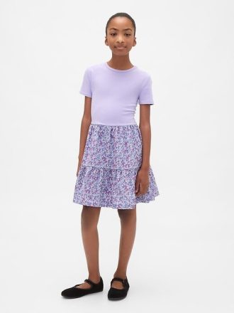 Vestido infantil com babados em técnica mista