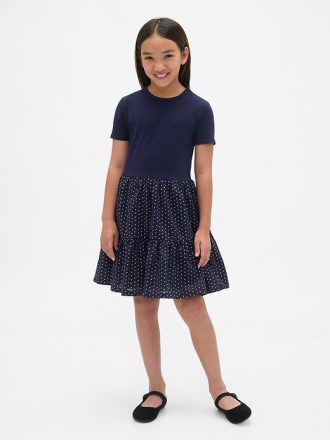 Vestido infantil com babados em técnica mista