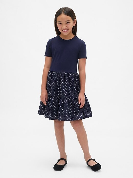 Vestido infantil com babados em técnica mista Vestido infantil com babados em técnica mista