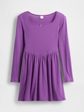 Vestido infantil com decote quadrado