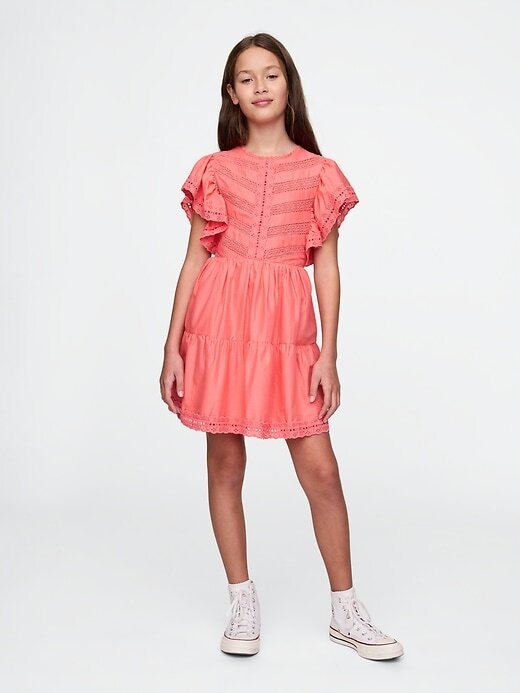 Vestido infantil de renda com babados em camadas Vestido infantil de renda com babados em camadas