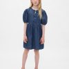 Vestido infantil jeans com manga bufante