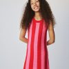 Vestido infantil listrado de crochê
