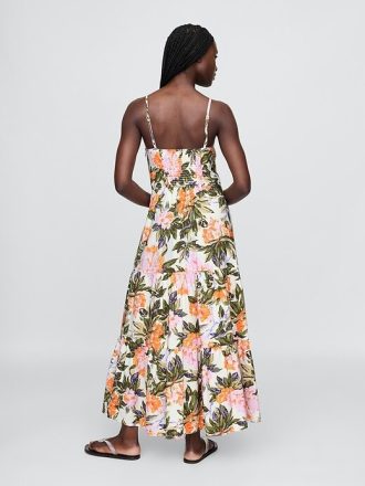 Vestido longo com amarração frontal e camadas