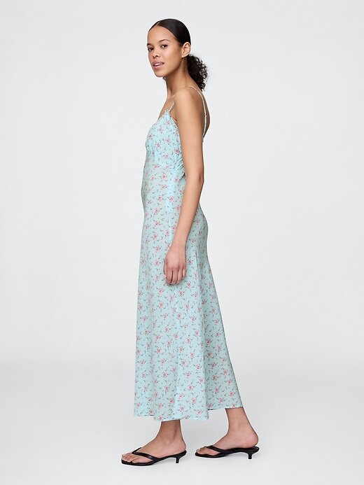 Vestido longo com babados Vestido longo com babados