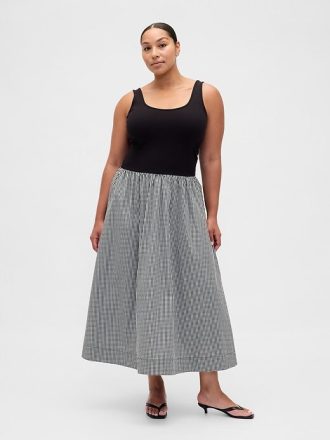 Vestido longo com cintura baixa e técnica mista