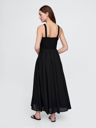 Vestido longo de crochê com técnica mista