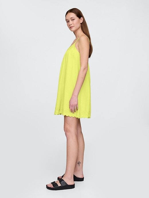 Vestido rodado bordado em gaze de algodão Vestido rodado bordado em gaze de algodão