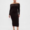 Vestido suéter midi com ombros à mostra e elástico CashSoft
